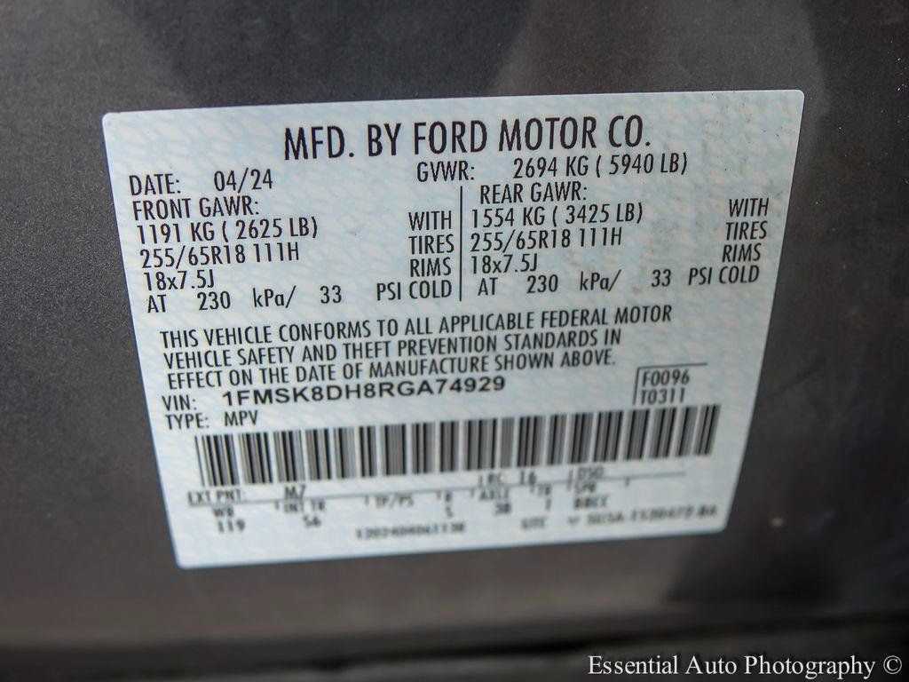 Used 2024 Ford Explorer XLT w/ Equipment Group 202A AWD/4WD image 28