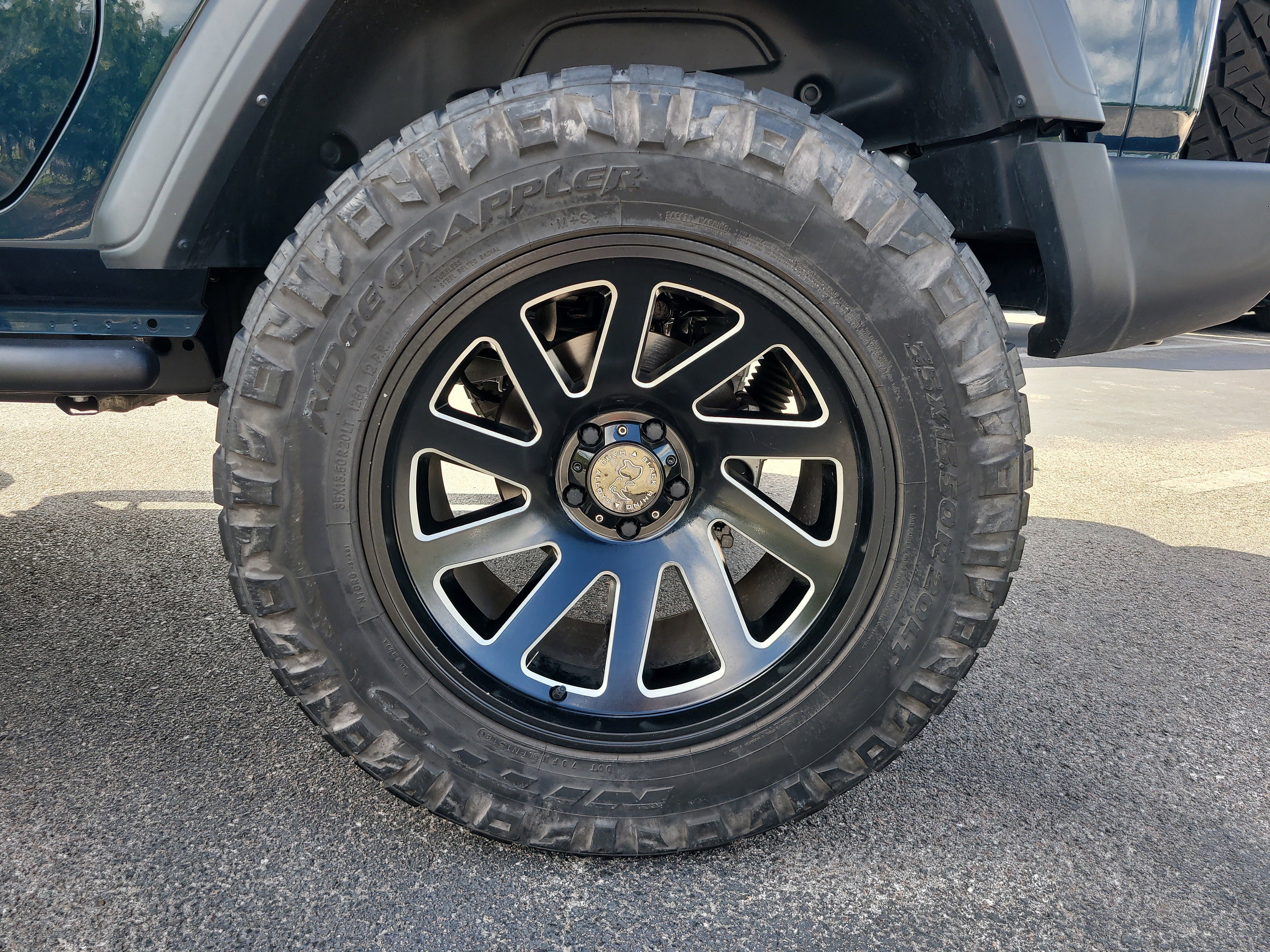 Used 2025 Jeep Wrangler Sport image 8