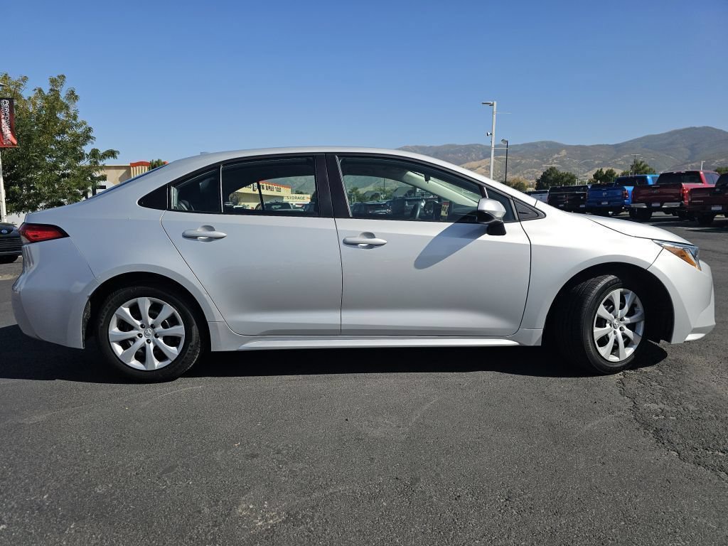 Used 2024 Toyota Corolla LE FWD image 23