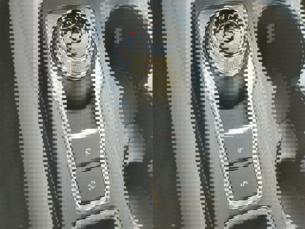 New 2025 Ford Escape Active w/ Active Premium Tech Pack image 29