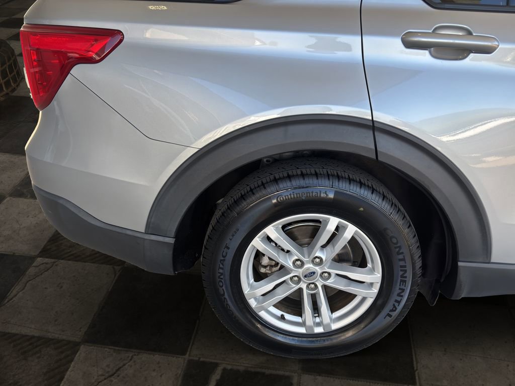 Used 2020 Ford Explorer XLT image 8