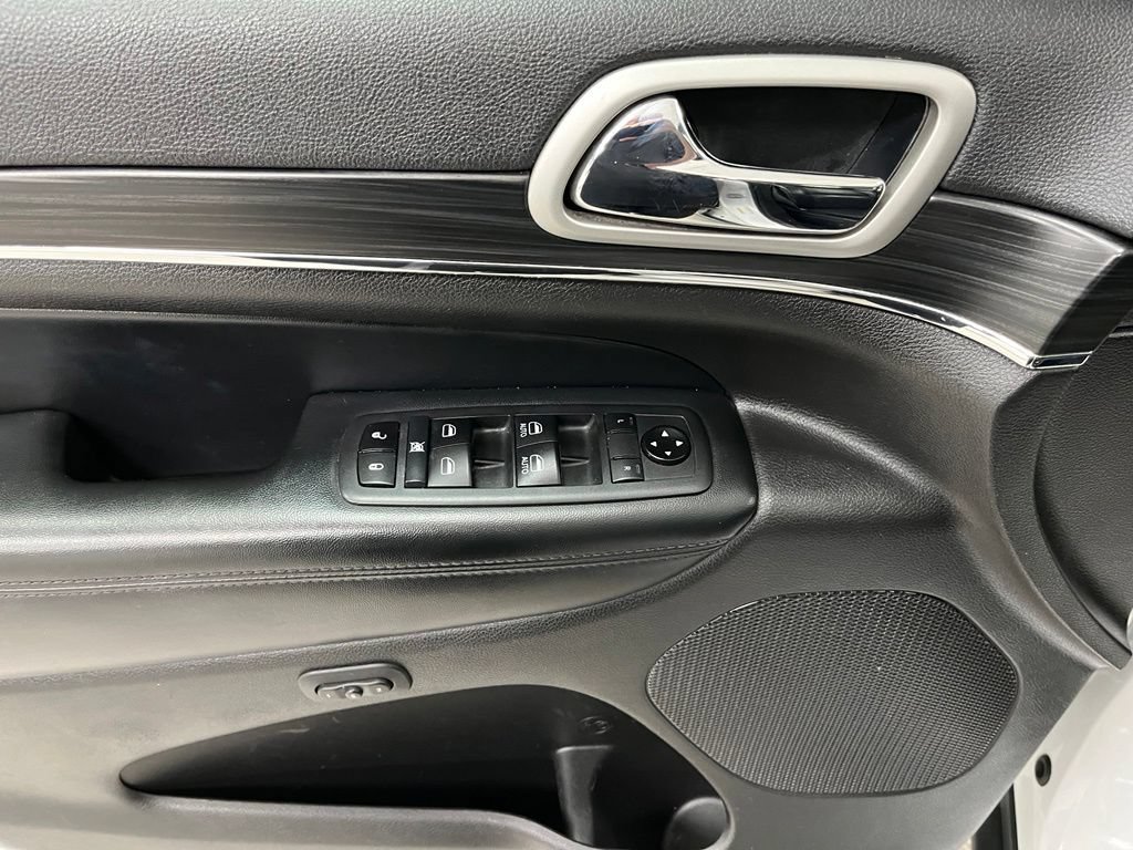 Used 2020 Jeep Grand Cherokee Limited w/ Luxury Group II AWD/4WD image 25