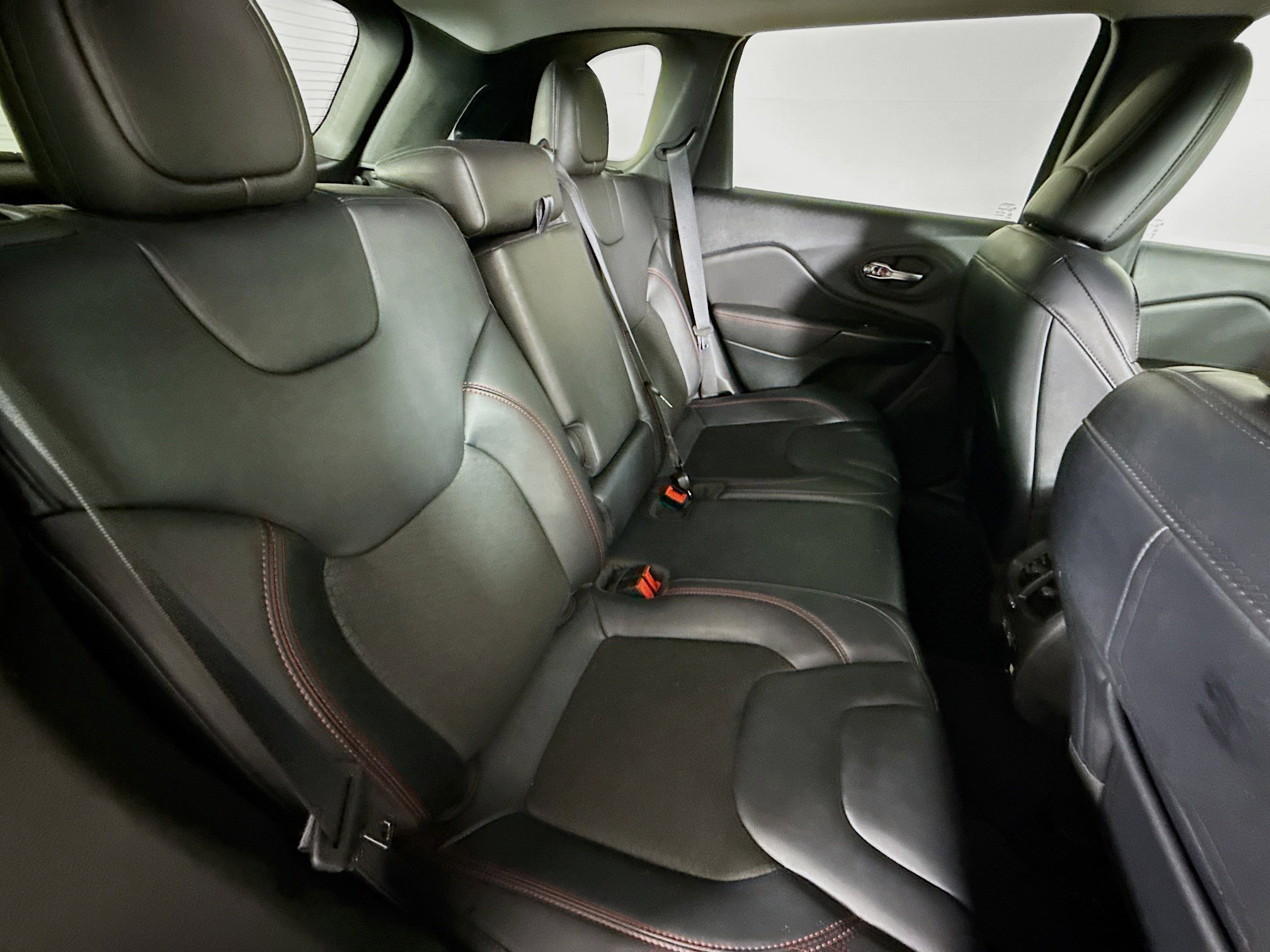 Used 2022 Jeep Cherokee Trailhawk image 33