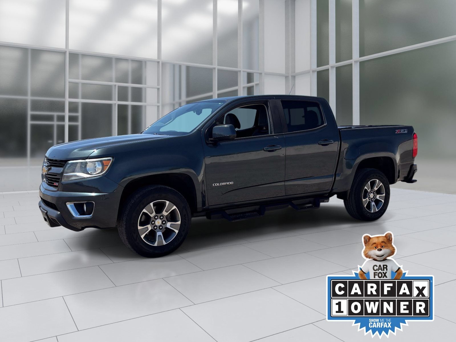 Used 2018 Chevrolet Colorado Z71 AWD/4WD image 2
