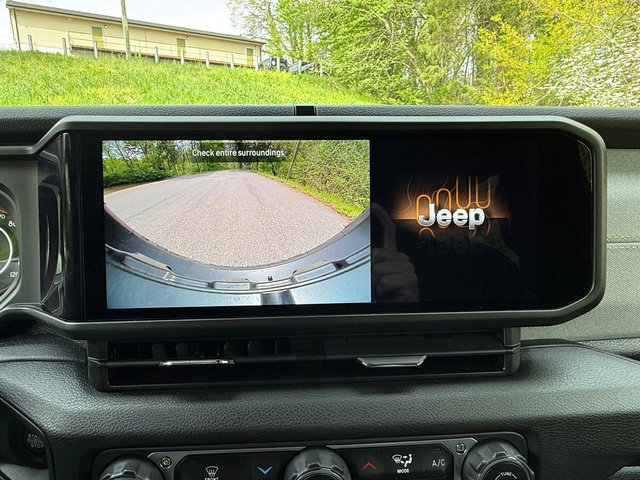 Used 2024 Jeep Wrangler Unlimited Sport image 25