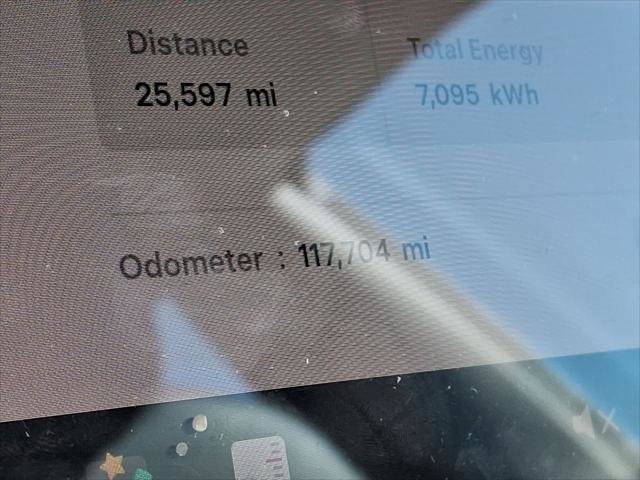 Used 2020 Tesla Model 3 Performance image 13