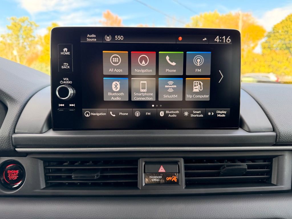 Used 2025 Honda Pilot Black Edition image 9