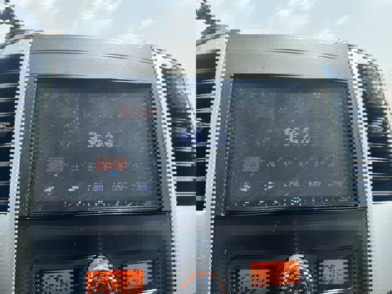 Used 2013 Nissan Frontier SV w/ SV Value Truck Pkg RWD image 35