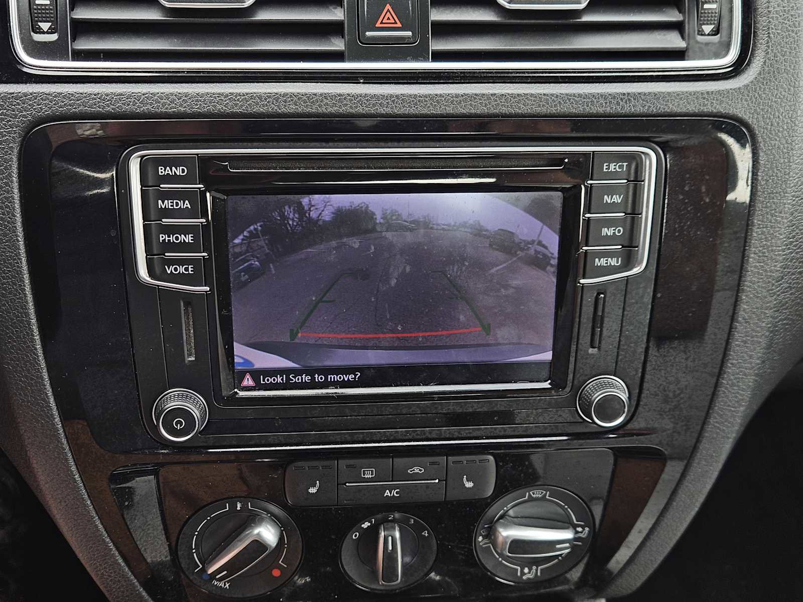 Used 2016 Volkswagen Jetta Sport image 18