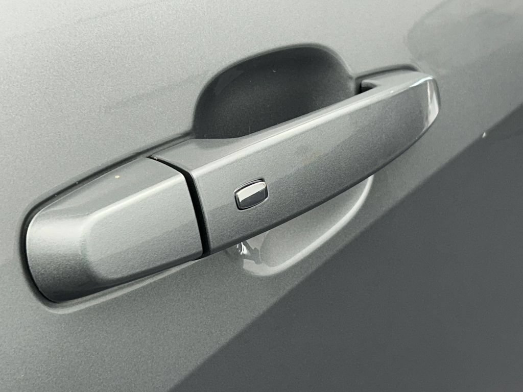 Used 2024 Chevrolet Malibu LT FWD image 14
