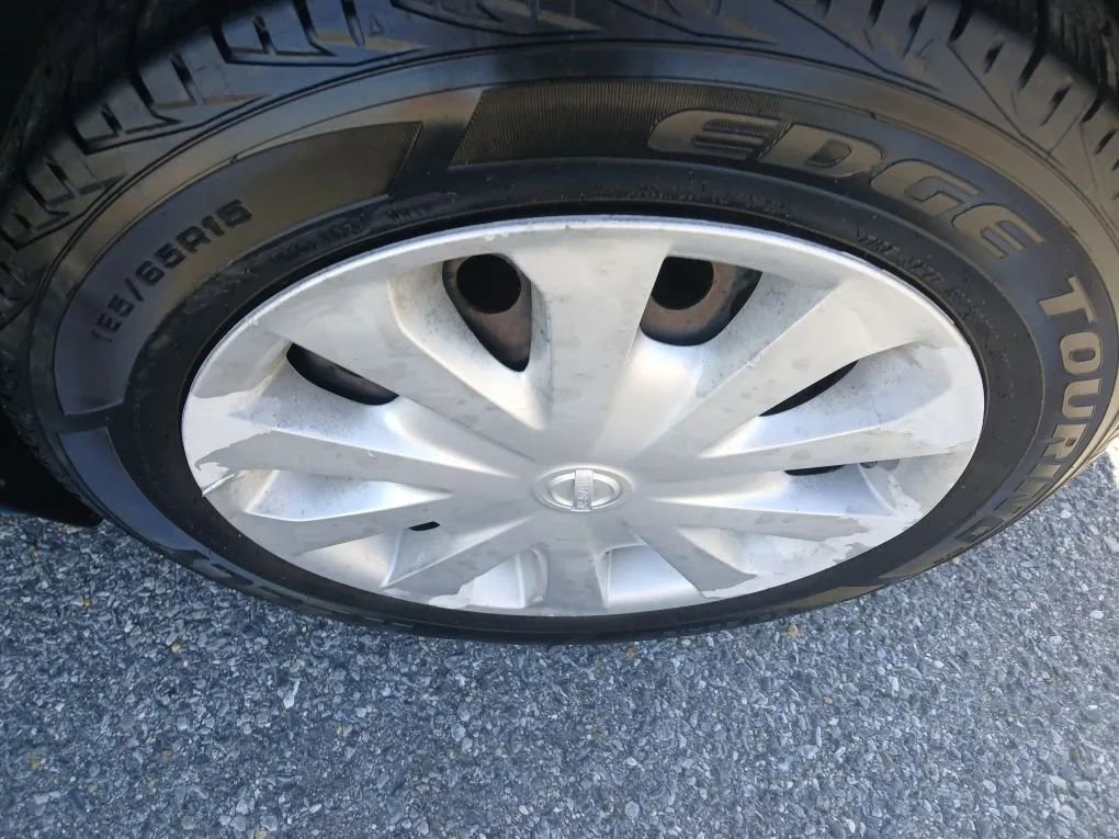 Used 2014 Nissan Versa Note SV FWD image 24