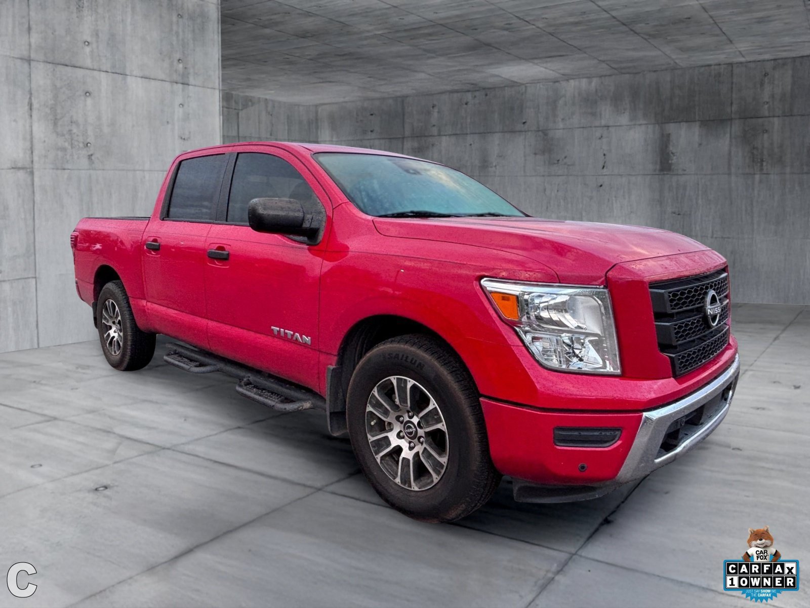 Used 2024 Nissan Titan SV w/ SV Convenience Package RWD image 5