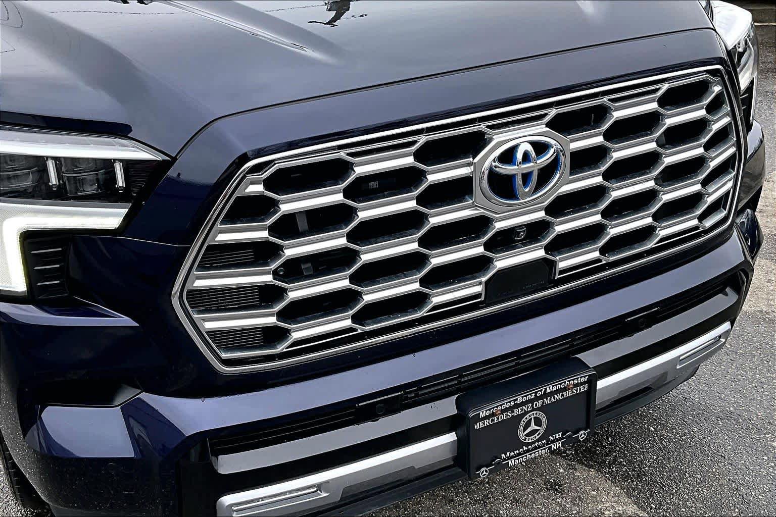Certified 2024 Toyota Sequoia Capstone AWD/4WD image 32