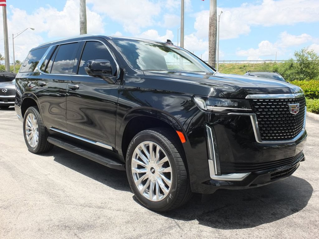 Used 2024 Cadillac Escalade Premium Luxury AWD/4WD image 2