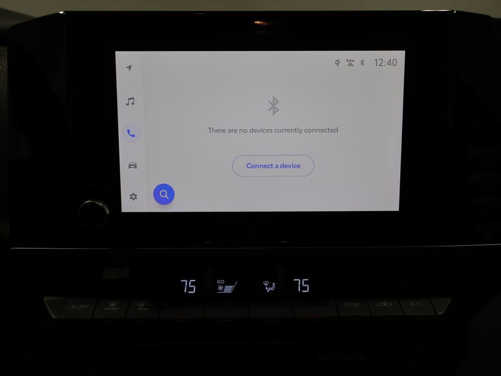 Used 2025 Toyota Camry LE image 28