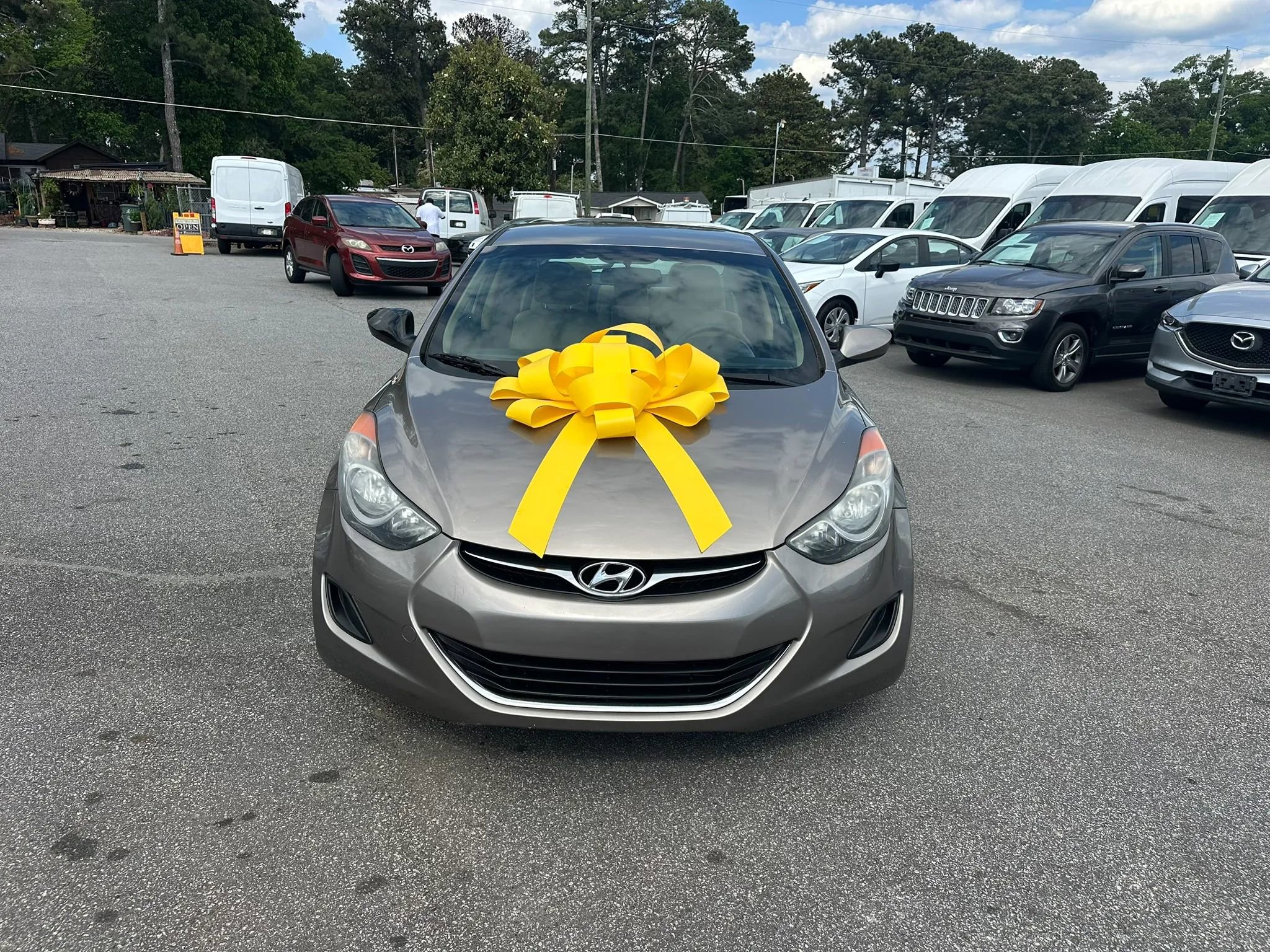 Used 2013 Hyundai Elantra GLS FWD image 3