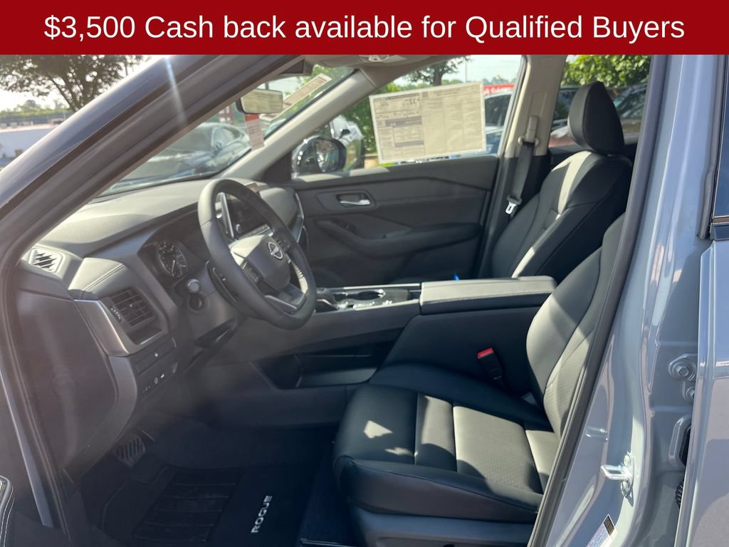 New 2026 Nissan Rogue Dark Armor FWD image 10