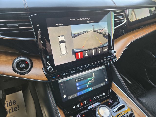 Used 2022 Jeep Grand Wagoneer Series III w/ Rear Seat Video Group 1 AWD/4WD image 10