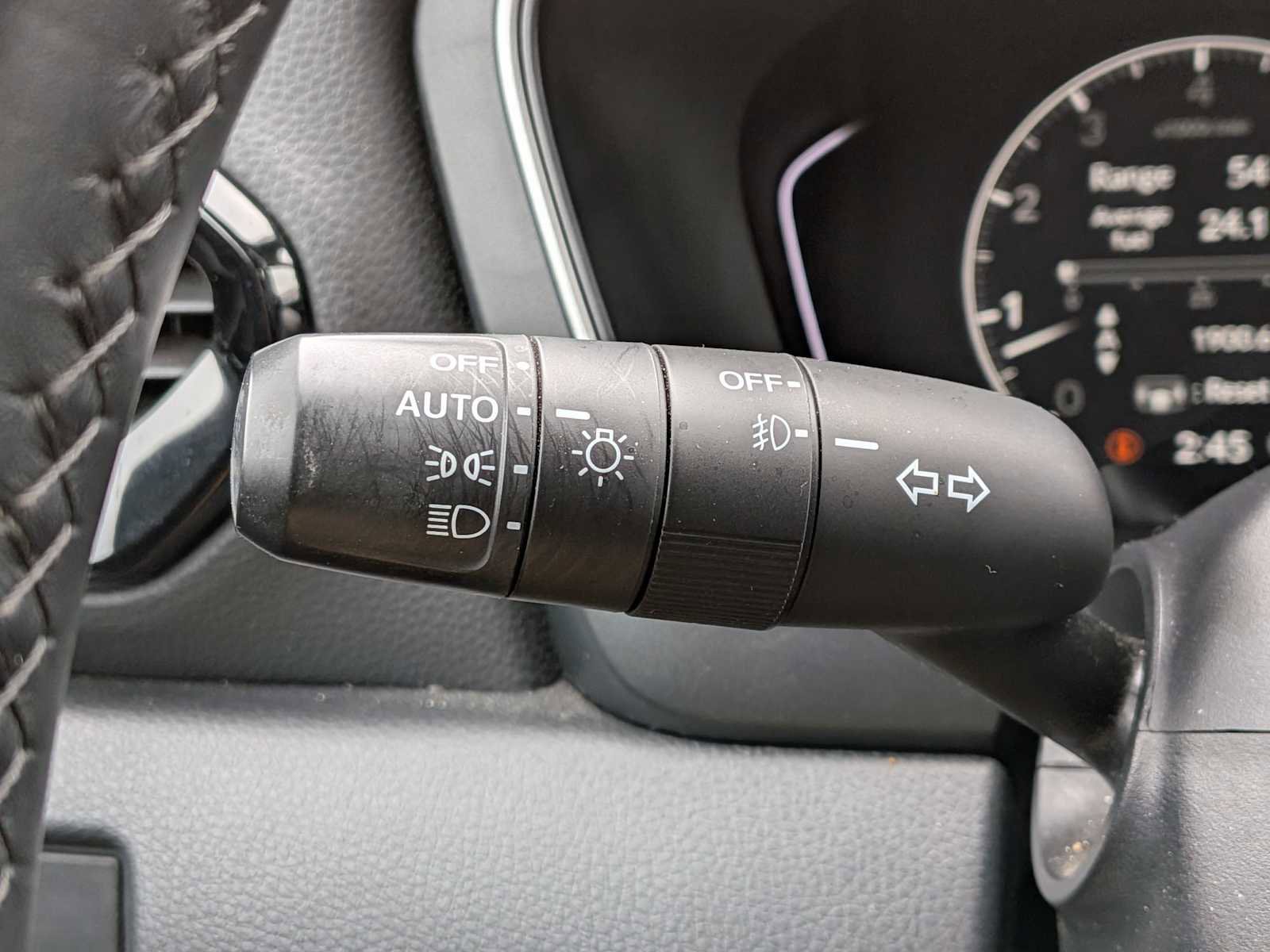 Certified 2023 Honda Pilot Touring image 26