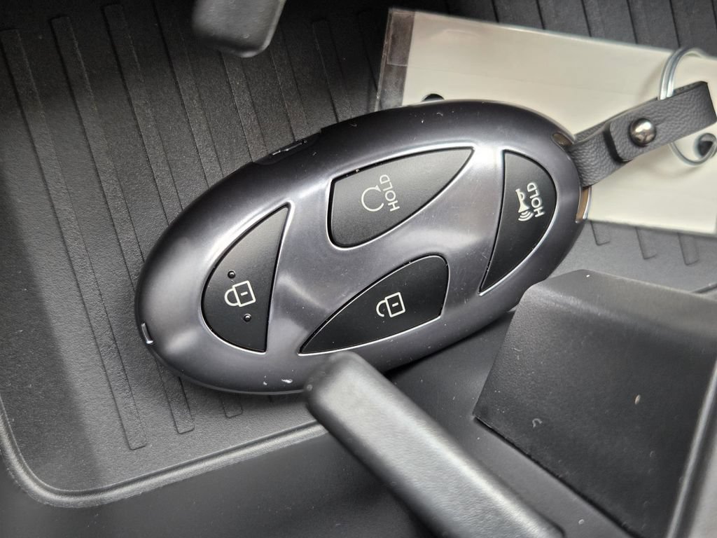 New 2027 Hyundai Santa Fe SEL FWD image 26