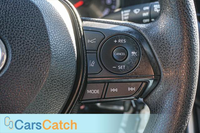 Used 2020 Toyota RAV4 LE image 32