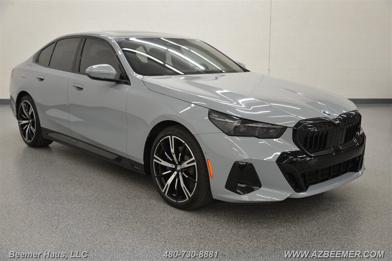 Used 2026 BMW 530i w/ M Sport Package RWD image 8