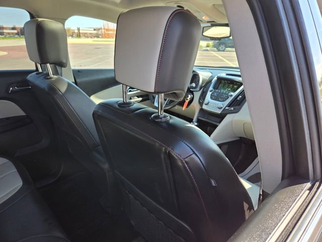 Used 2016 Chevrolet Equinox LTZ w/ Enhanced Convenience Package AWD/4WD image 37