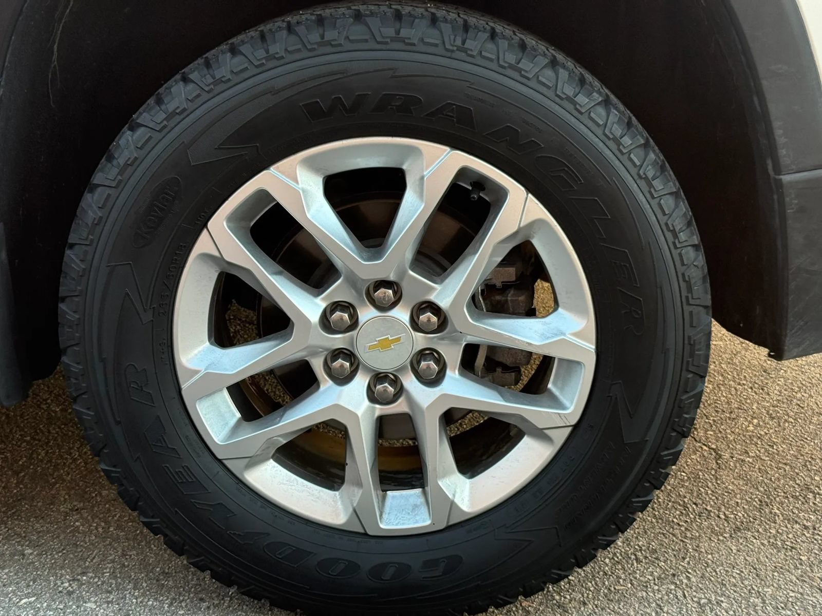 Used 2018 Chevrolet Traverse LS FWD image 8