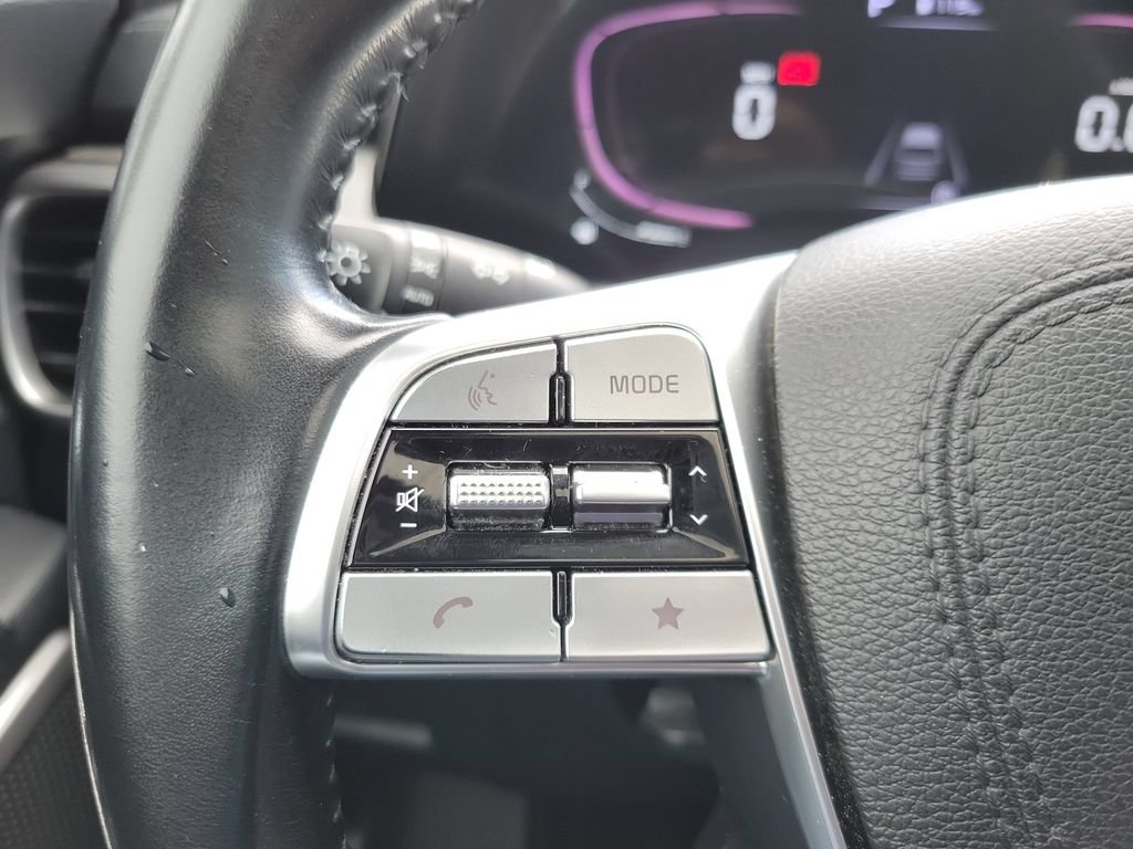 Certified 2024 Kia Telluride EX w/ EX Captain's Chair Package FWD image 23