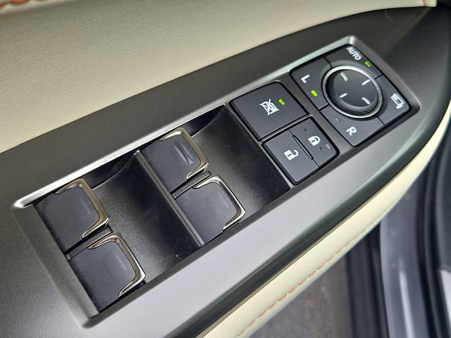 Used 2024 Lexus NX 350h AWD w/ Vision Package image 12