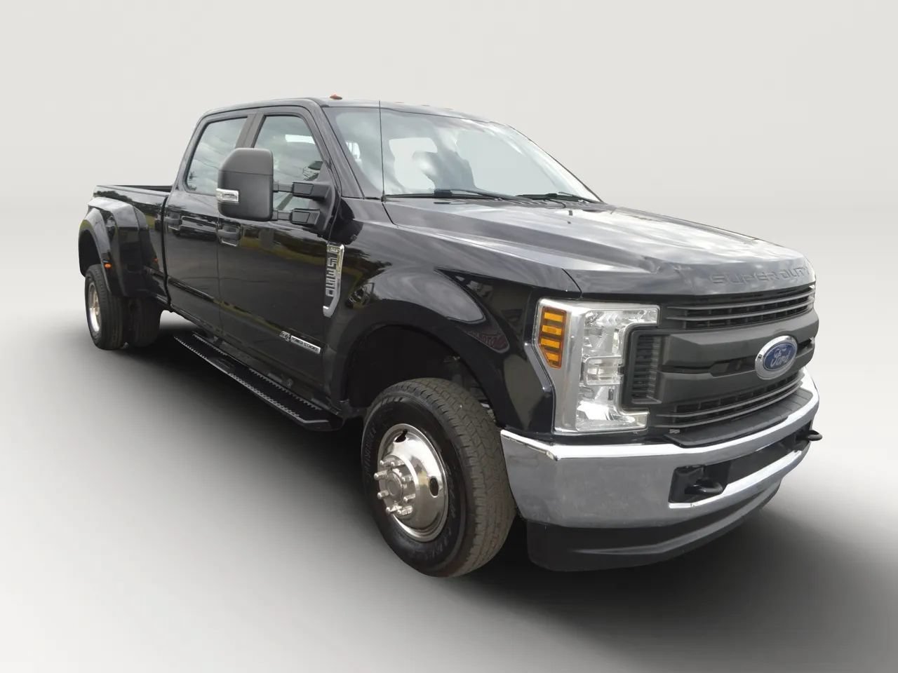 Used 2019 Ford F350 XL w/ Power Equipment Group AWD/4WD image 10