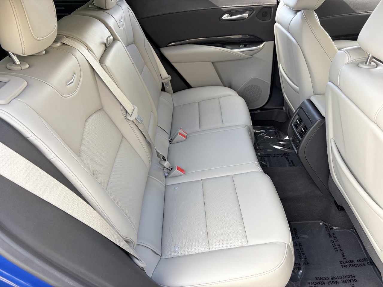 Used 2021 Cadillac XT4 Premium Luxury FWD image 12