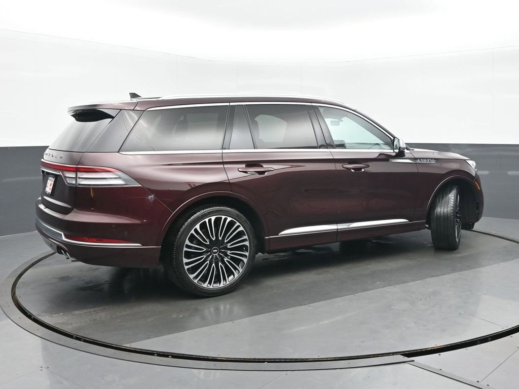 Used 2022 Lincoln Aviator Black Label image 3