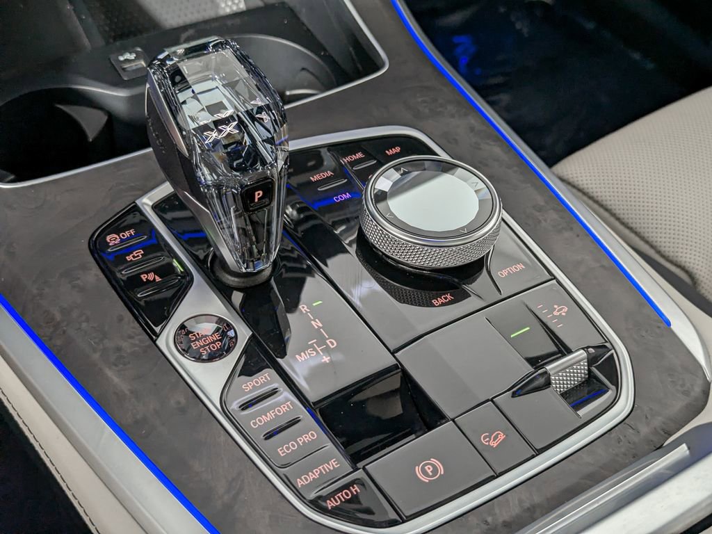 Used 2021 BMW X5 xDrive40i w/ M Sport Package image 31