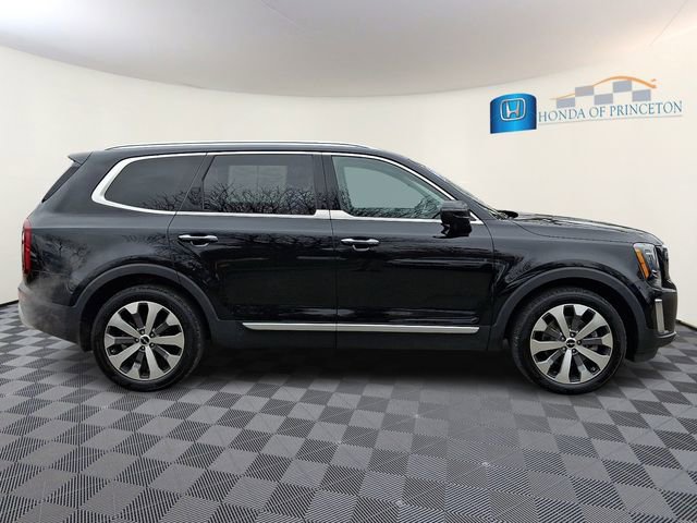 Used 2022 Kia Telluride S image 7