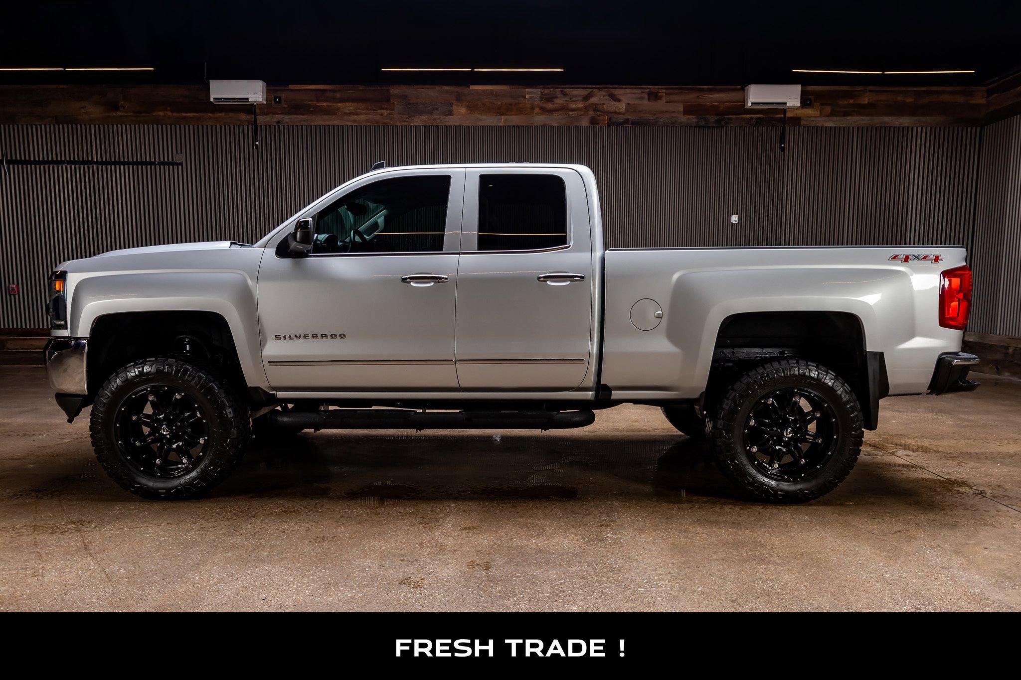 Used 2017 Chevrolet Silverado 1500 LTZ w/ Sport Package AWD/4WD image 5