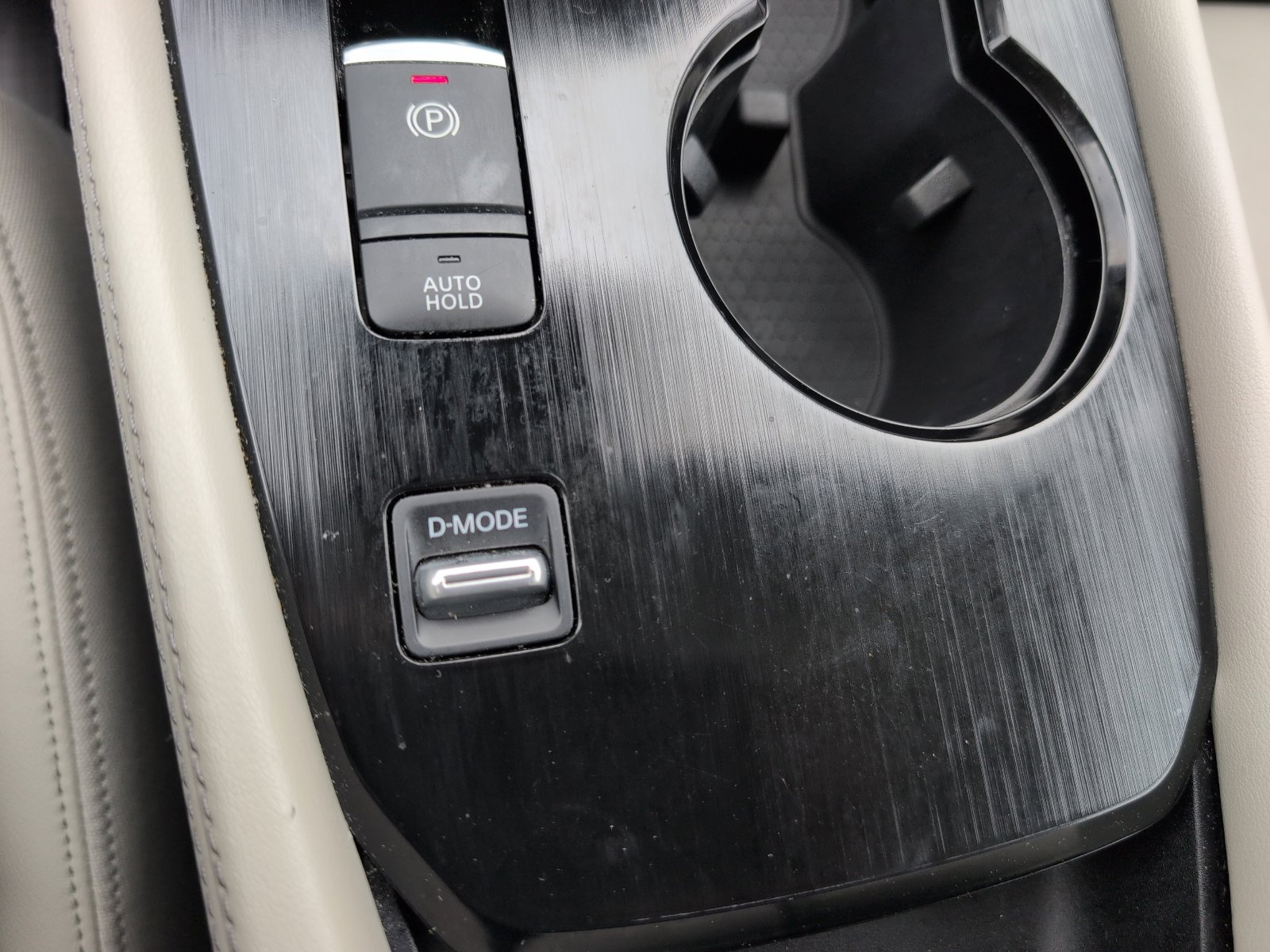 Used 2021 Nissan Rogue SL w/ Premium Package image 22