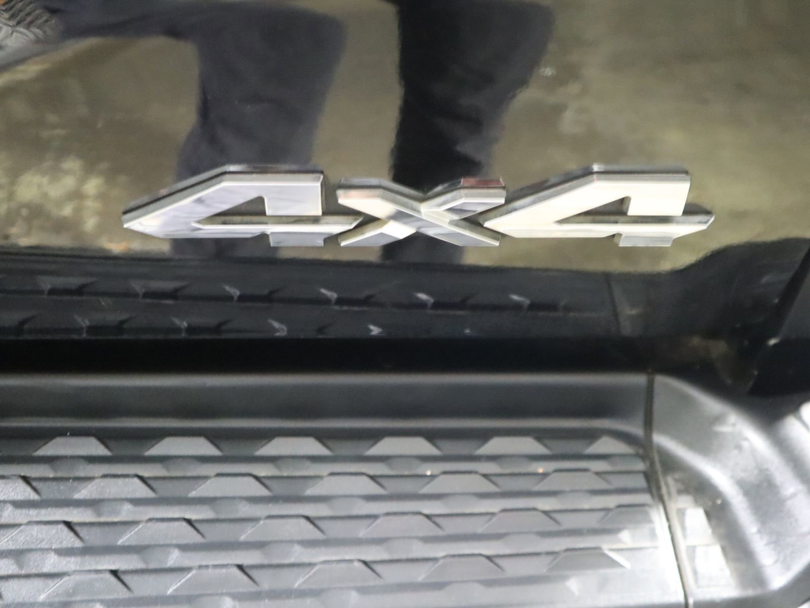 Used 2024 RAM 2500 Laramie image 13