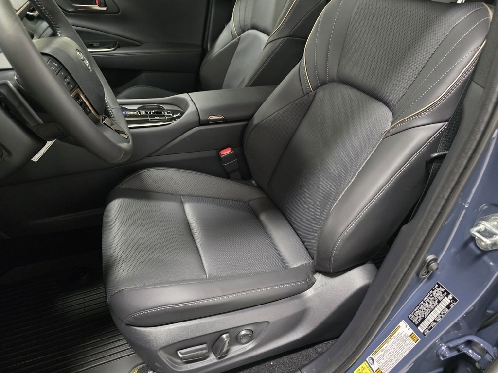 New 2026 Toyota Crown Platinum image 26