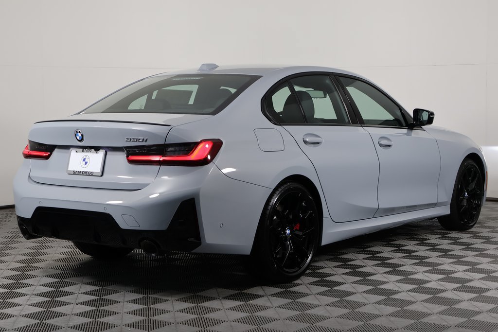 New 2026 BMW 330i Sedan w/ M Sport Package RWD image 2