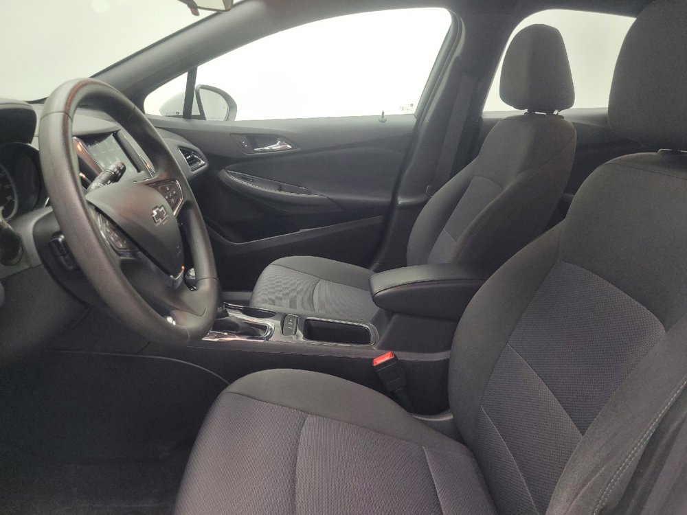 Used 2019 Chevrolet Cruze LT w/ Convenience Package FWD image 17