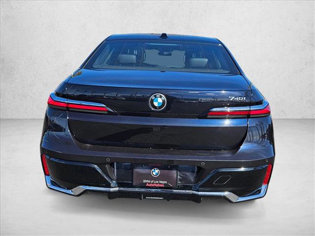 Used 2024 BMW 740i w/ Premium Package RWD image 6