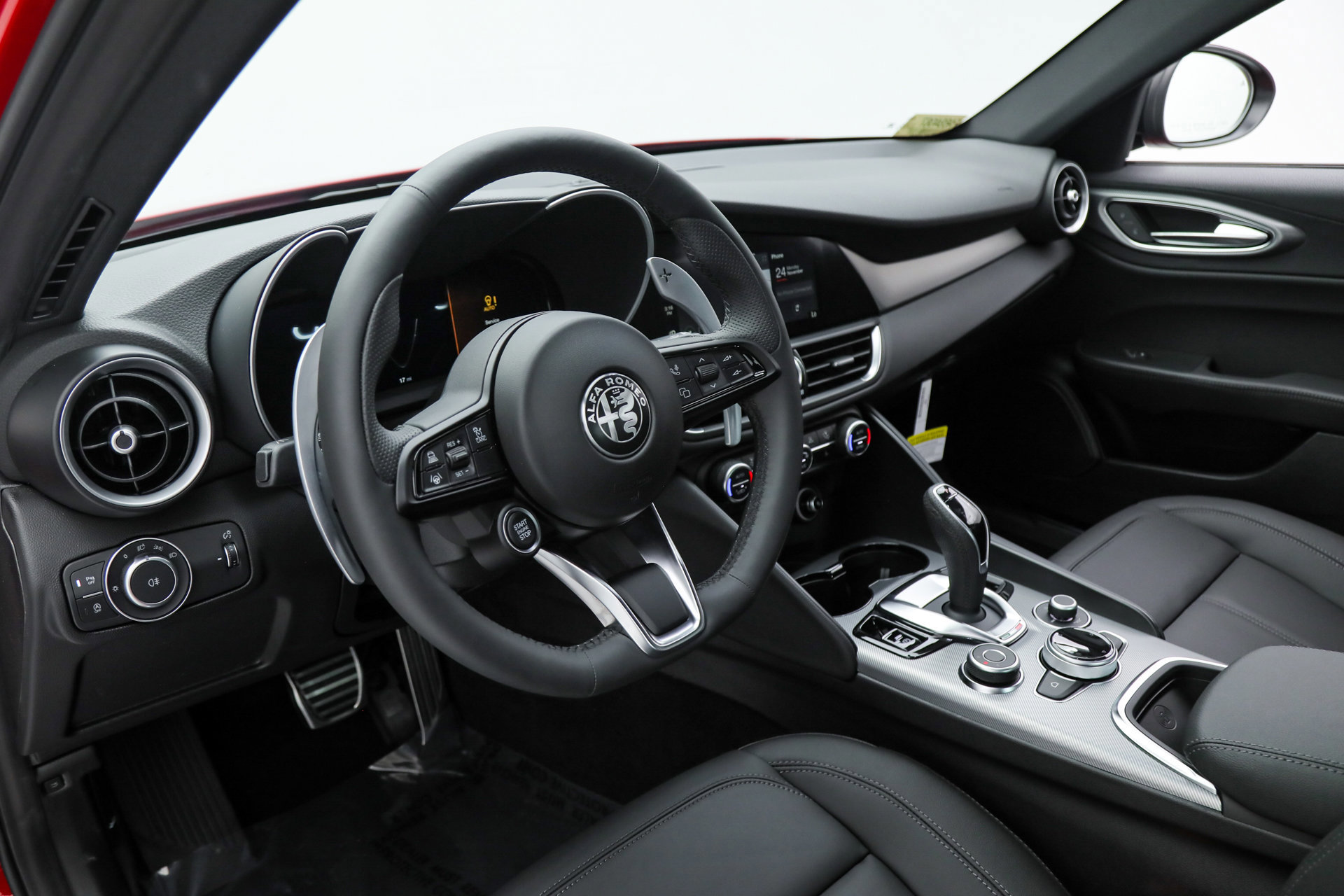 New 2025 Alfa Romeo Giulia w/ Driving Assist Package image 19