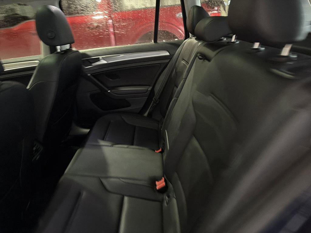 Used 2017 Volkswagen Golf Alltrack SE image 14