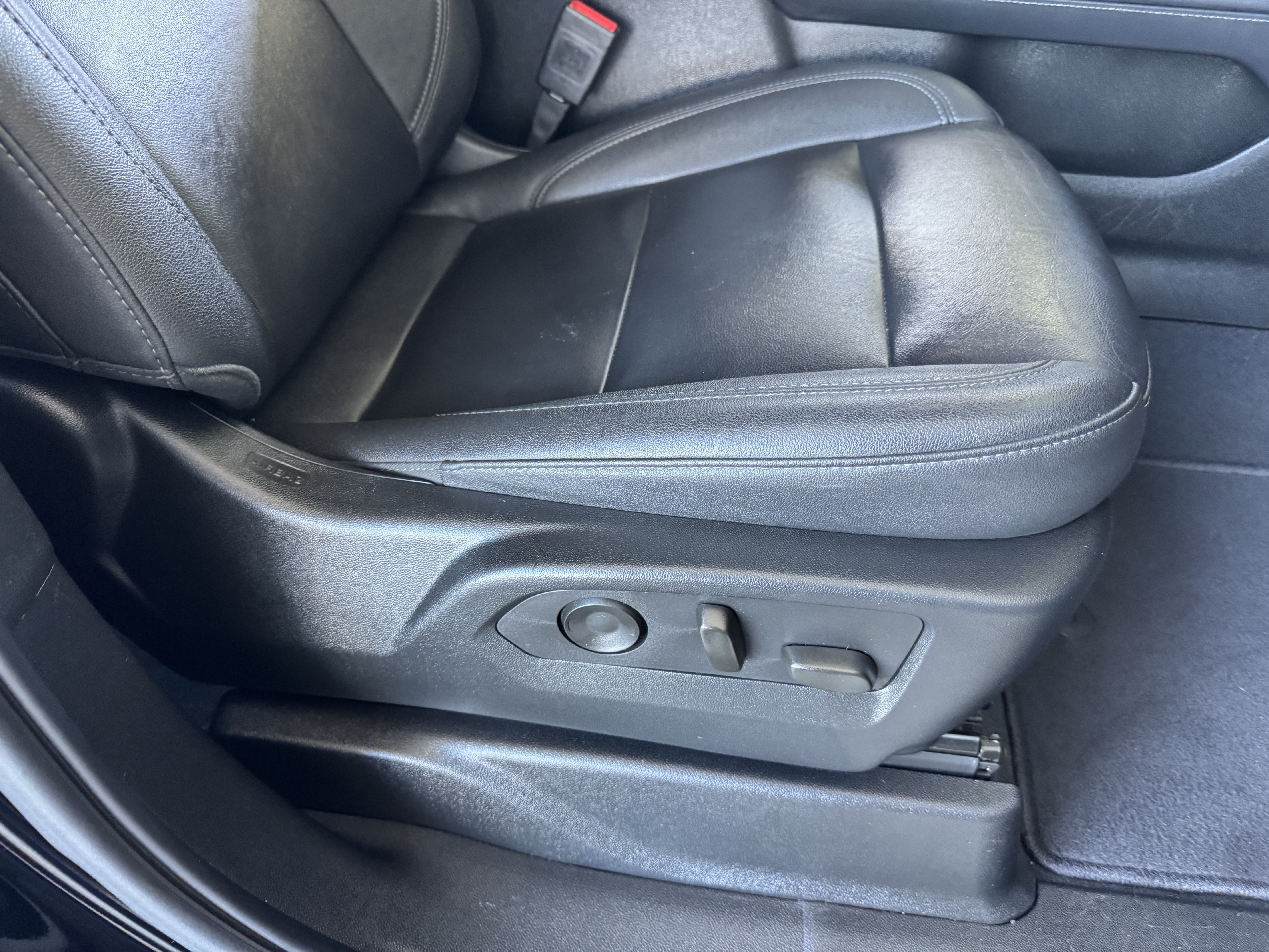 Certified 2024 Chevrolet Tahoe LT RWD image 23
