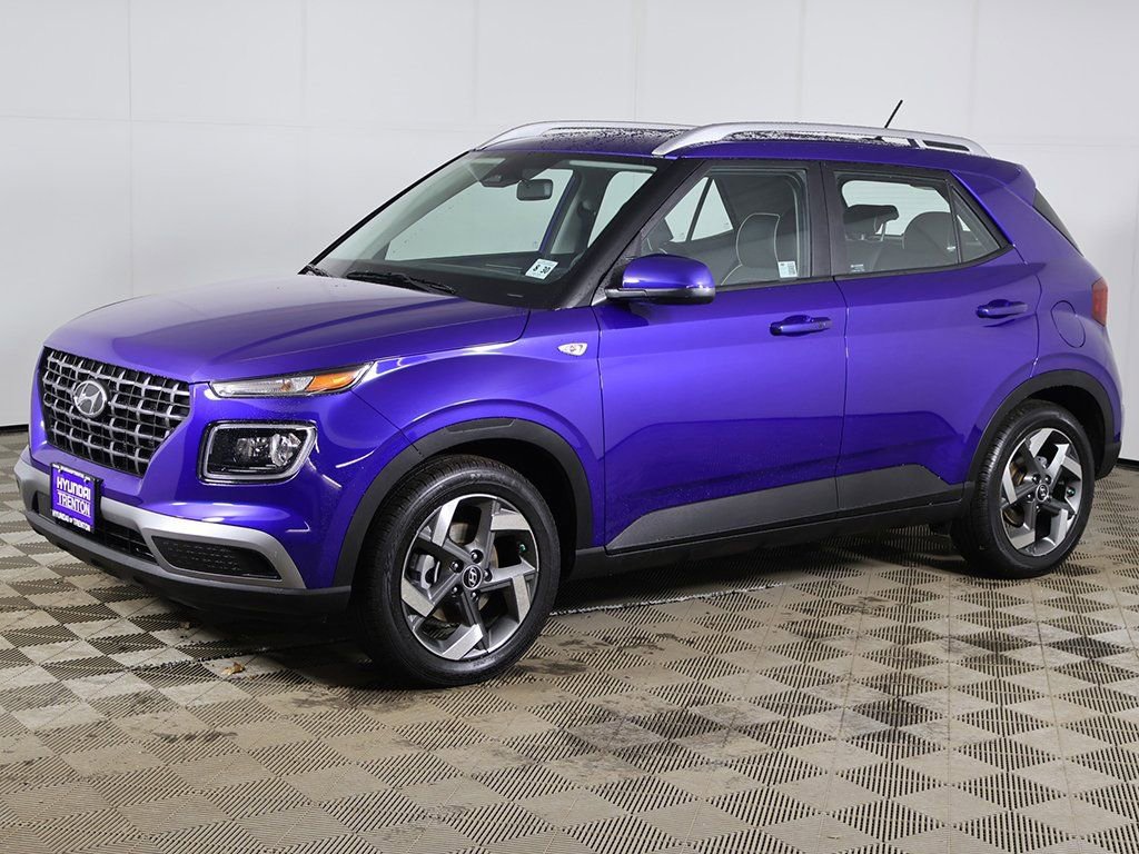 Certified 2025 Hyundai Venue Limited FWD image 7