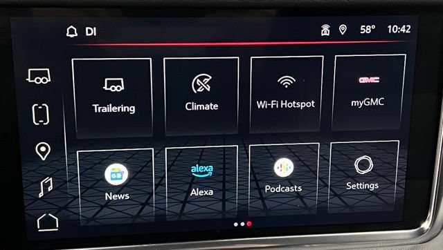 Used 2022 GMC Yukon XL Denali w/ Advanced Technology Package AWD/4WD image 34