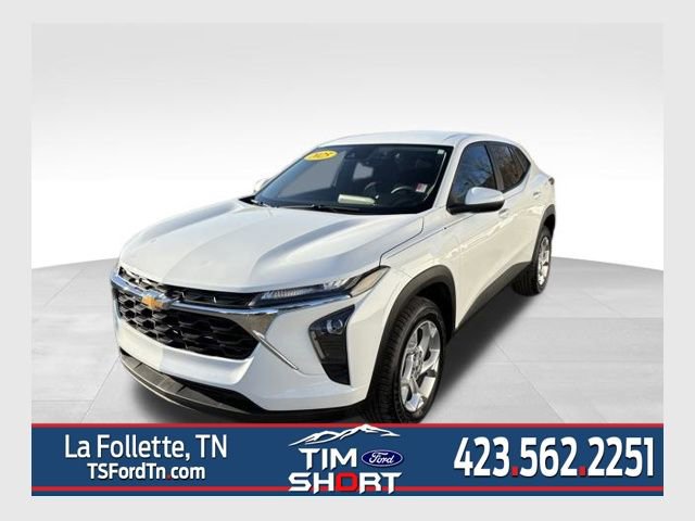 Used 2025 Chevrolet Trax LS w/ LS Convenience Package