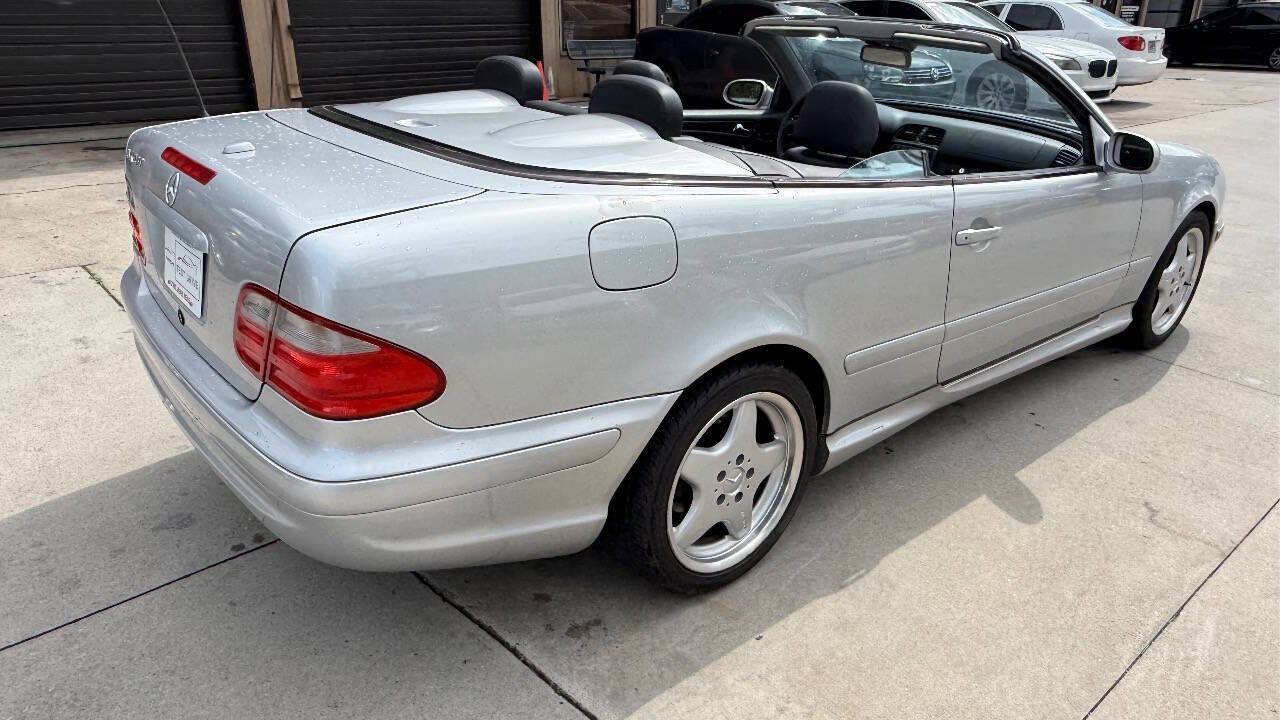 Used 2000 Mercedes-Benz CLK 430 Cabriolet image 22