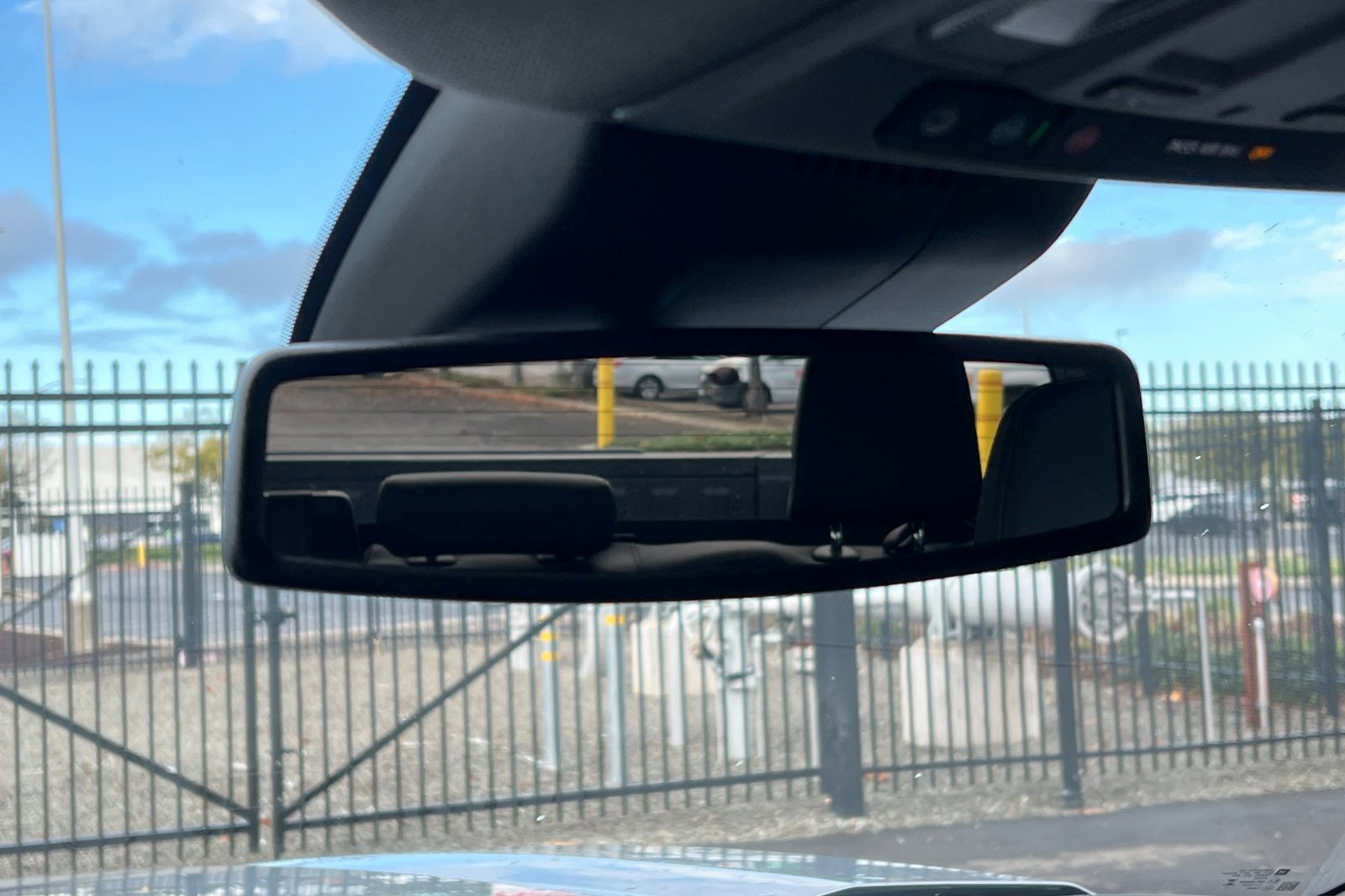 Used 2024 GMC Sierra 1500 SLT image 25